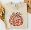 🍂 Fall florals with a little extra charm.